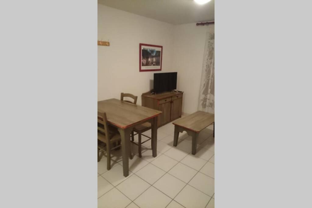 T 2 Dans Village Vacances 3 *** A Saint Geniez 2 Piscines Chauffee Pierrefiche  Exterior photo