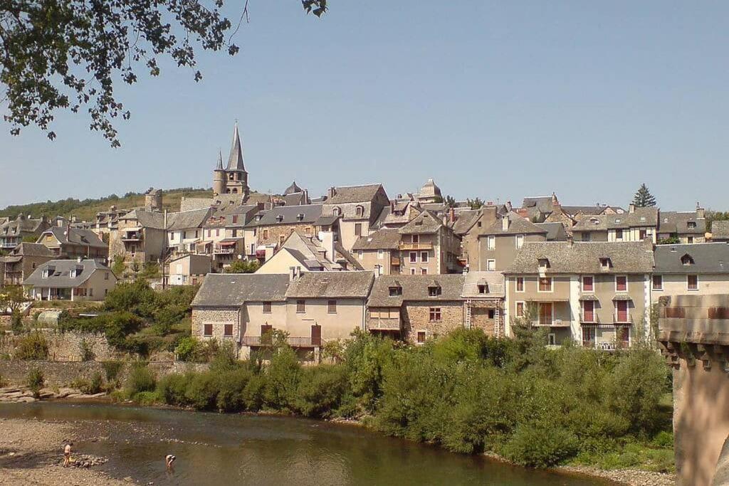 T 2 Dans Village Vacances 3 *** A Saint Geniez 2 Piscines Chauffee Pierrefiche  Exterior photo