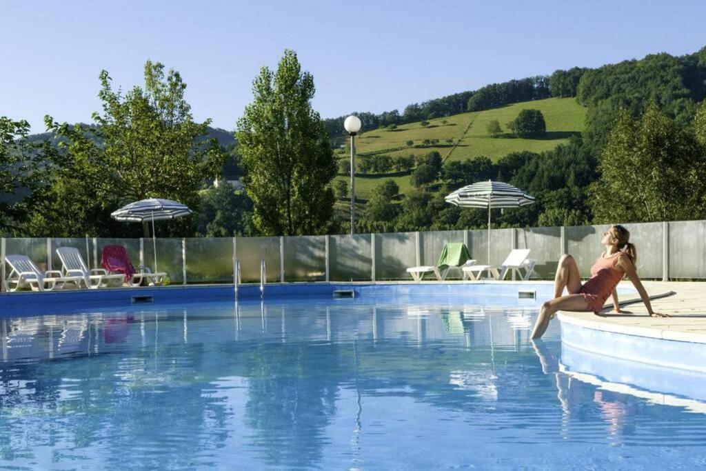 T 2 Dans Village Vacances 3 *** A Saint Geniez 2 Piscines Chauffee Pierrefiche  Exterior photo
